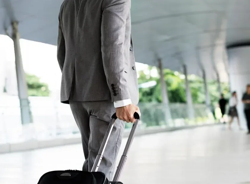 medicala-peste-hotare